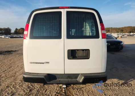 2019 Chevrolet Express G2500 from USA, damaged, VIN 1GCWGAFP7K1316430